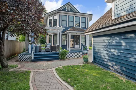 310 Ryan Ave, Saint Paul, MN 55102