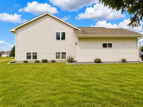 Exterior - 13 Riverside Rd, Morris, MN 56267 photo 4 of 6