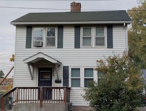 1453 7th St E, Saint Paul, MN 55106