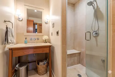 Bath - 300 5th St SW, Plainview, MN 55964 photo 5 of 7