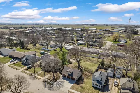 View/Area - 300 5th St SW, Plainview, MN 55964 photo 2 of 4