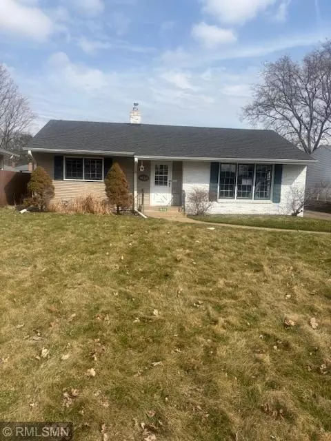 1656 Hazel St N, Saint Paul, MN 55119