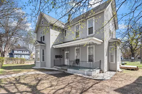 2048 Carroll Ave, Saint Paul, MN 55104