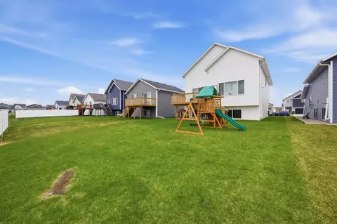Exterior - 6862 Thomas St, Horace, ND 58047 photo 5 of 7