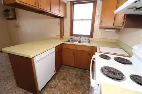 Kitchen - 609 3rd St N, Fargo, ND 58102 photo 6 of 7