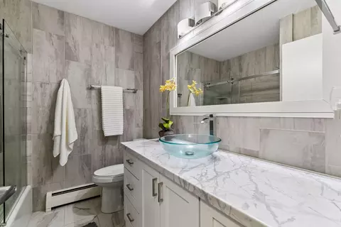 Bath - 5430 Three Points Blvd #132, Mound, MN 55364 photo 1 of 3