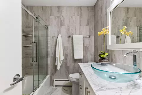 Bath - 5430 Three Points Blvd #132, Mound, MN 55364 photo 3 of 3