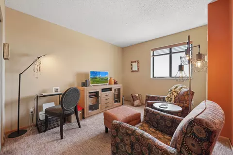 Living - 78 10th St E #2702, Saint Paul, MN 55101 photo 5 of 7