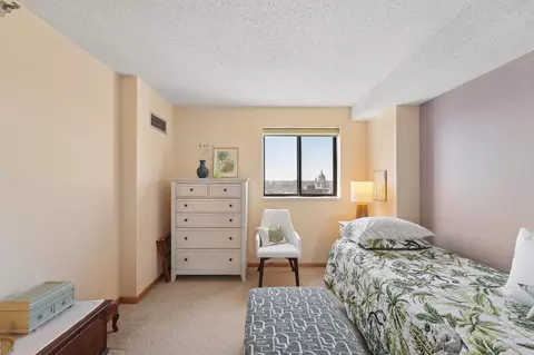 Bedroom - 78 10th St E #2702, Saint Paul, MN 55101 photo 2 of 2