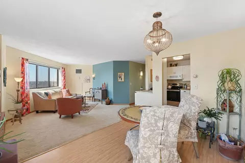Living - 78 10th St E #2702, Saint Paul, MN 55101 photo 4 of 7