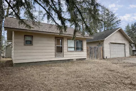 32 Fir Ave NW, Menahga, MN 56464