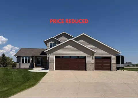 722 42nd Ave S, Moorhead, MN 56560