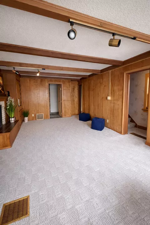 Living - 632 E Park Ave, Albert Lea, MN 56007 photo 4 of 4
