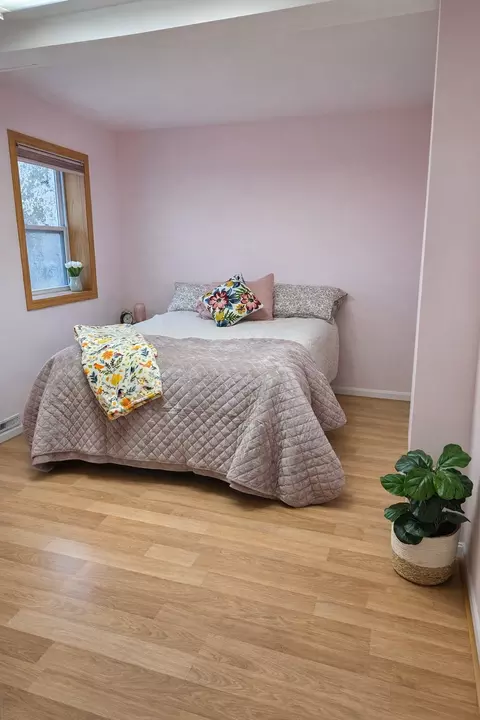 Bedroom - 632 E Park Ave, Albert Lea, MN 56007 photo 2 of 5