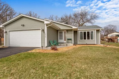 10720 Butternut Cir NW, Coon Rapids, MN 55448