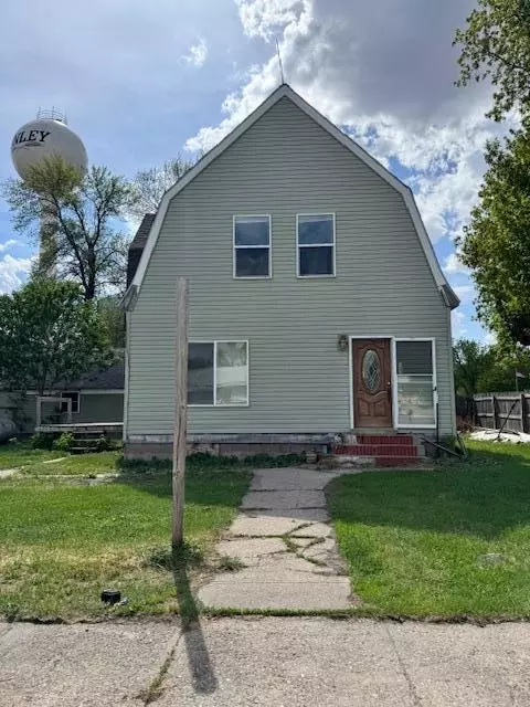 201 Central Ave, Finley, ND 58230