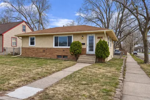 4900 Russell Ave N, Minneapolis, MN 55430