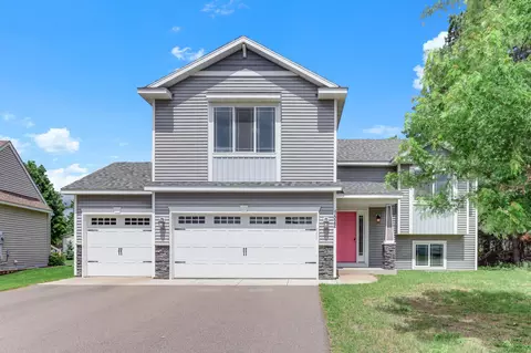 1522 35th Ave SW, Cambridge, MN 55008