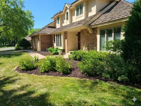 4283 Norma Ave, Arden Hills, MN 55112