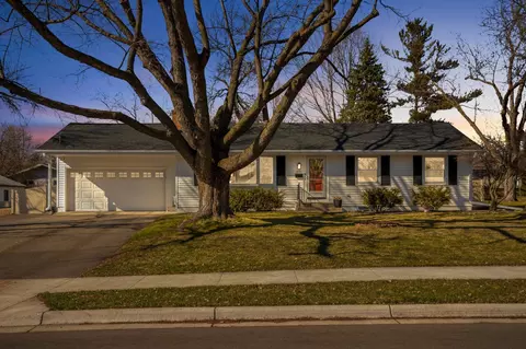 8190 Duluth St, Golden Valley, MN 55427