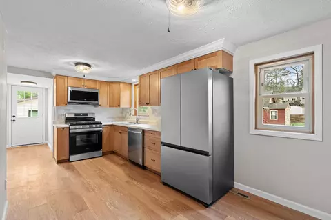 222 S East Ave, Dresser, WI 54009