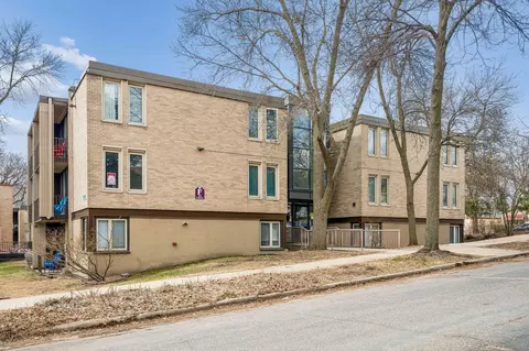 1405 E 40th St #3F, Minneapolis, MN 55407