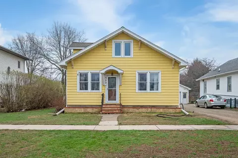 722 E 3rd St, Fairmont, MN 56031