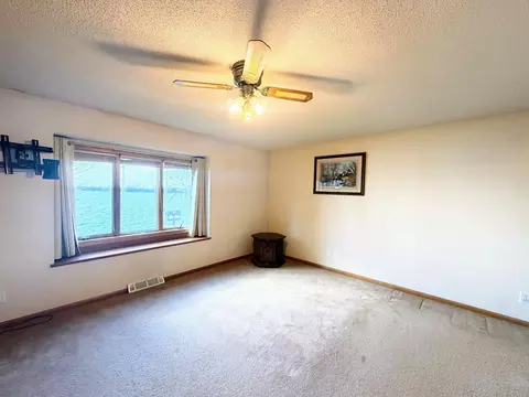 Living - 52 Deer Path Rd, Tracy, MN 56175 photo 3 of 4