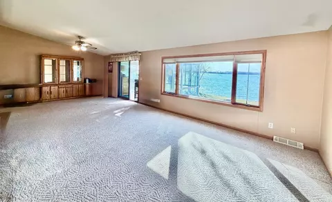 Living - 52 Deer Path Rd, Tracy, MN 56175 photo 2 of 4
