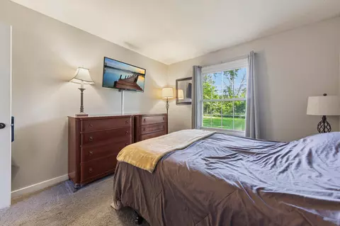 Bedroom - 1213 Home Pl, Faribault, MN 55021 photo 1 of 4