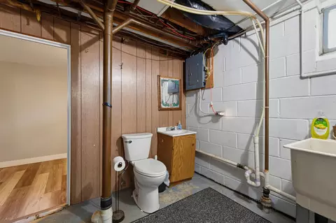 Bath - 1213 Home Pl, Faribault, MN 55021 photo 2 of 2