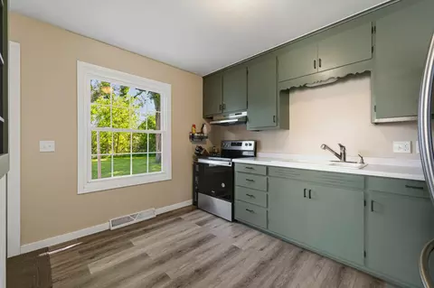 Kitchen - 1213 Home Pl, Faribault, MN 55021 photo 1 of 2