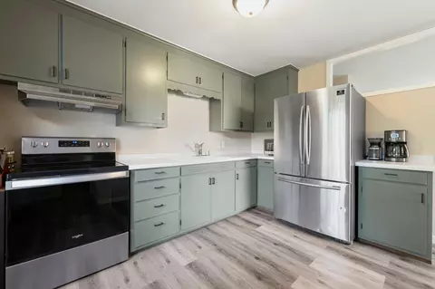 Kitchen - 1213 Home Pl, Faribault, MN 55021 photo 2 of 2