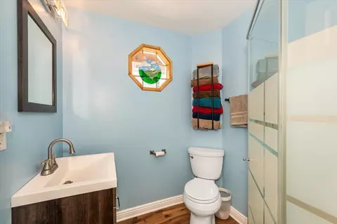 Bath - 5704 John Ave, Superior, WI 54880 photo 2 of 2