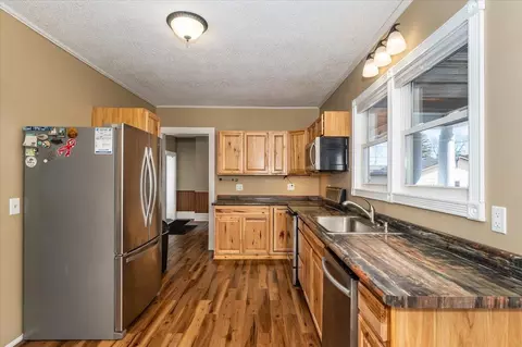 Kitchen - 5704 John Ave, Superior, WI 54880 photo 1 of 2
