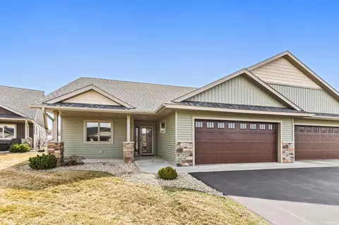 3580 New Castle Dr, River Falls, WI 54022