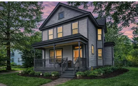 420 Oak St, Hudson, WI 54016