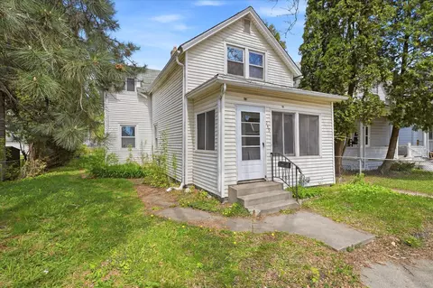 949 Conway St, Saint Paul, MN 55106