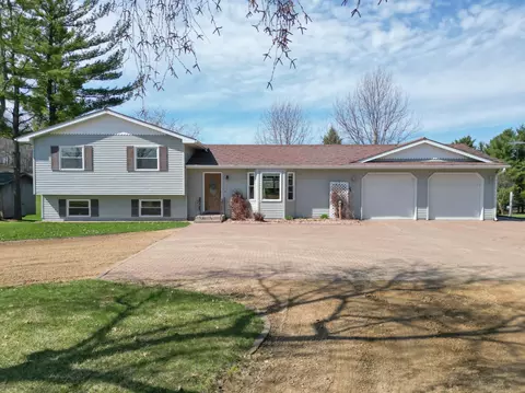 e3490 Pierce County Road P, Menomonie, WI 54751