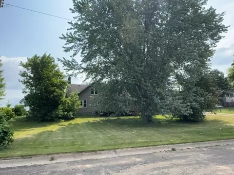 Exterior - 1708 Laurel St, Brainerd, MN 56401 photo 3 of 4