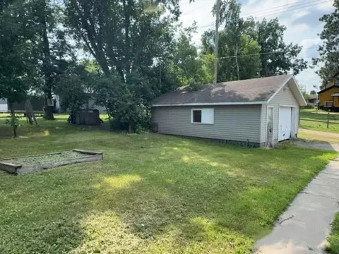 Exterior - 1708 Laurel St, Brainerd, MN 56401 photo 4 of 4