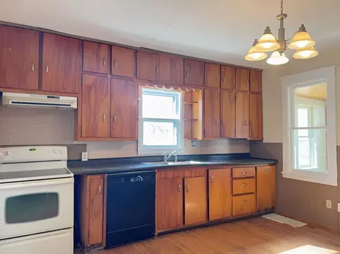 Kitchen - 1708 Laurel St, Brainerd, MN 56401 photo 1 of 2