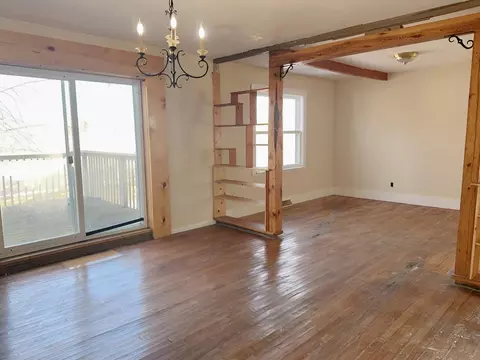 Living - 1708 Laurel St, Brainerd, MN 56401 photo 2 of 6
