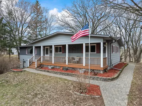 46729 170th Ave, Zumbrota, MN 55992