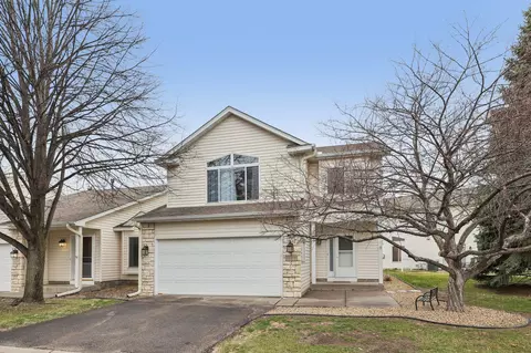 1129 Bristol Ln, Farmington, MN 55024