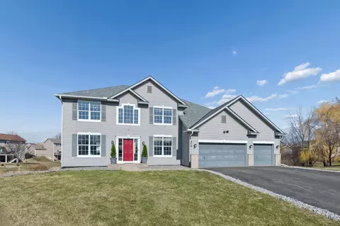 2477 Grey Owl Ct, Mayer, MN 55360