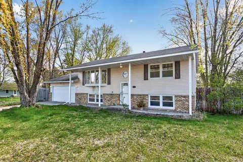 9980 Orleans Ln N, Maple Grove, MN 55369