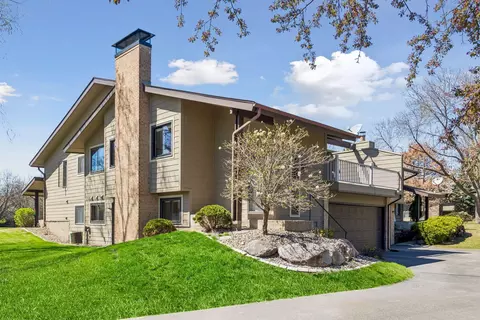 14655 Sherwood Pl, Burnsville, MN 55306