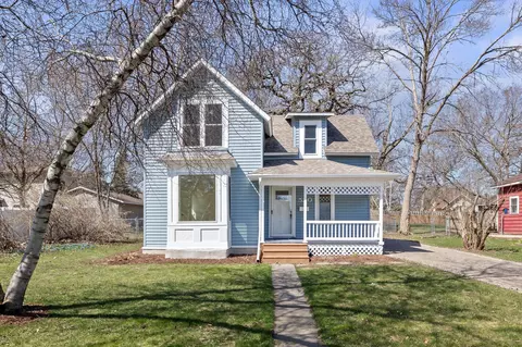 520 Glen St SW, Hutchinson, MN 55350