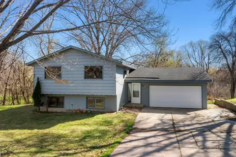 6960 Dallas Ln N, Maple Grove, MN 55311